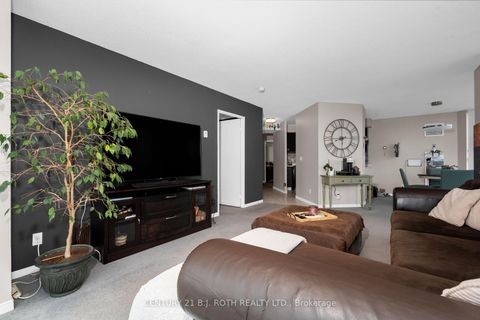 Photo 5 at 807 - 150 Dunlop Street E, City Centre, Barrie