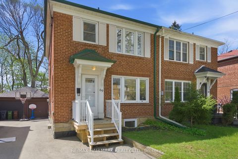 Photo 2 at 69 Thursfield Crescent, Leaside, Toronto