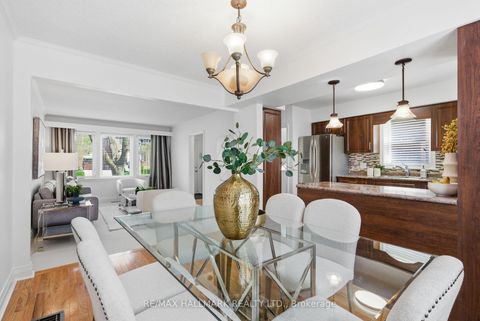 Photo 15 at 69 Thursfield Crescent, Leaside, Toronto