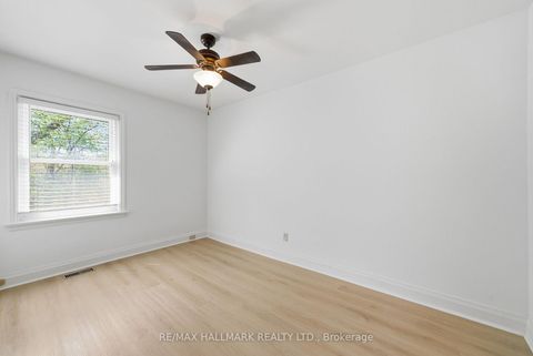 Photo 21 at 69 Thursfield Crescent, Leaside, Toronto