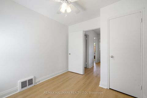 Photo 24 at 69 Thursfield Crescent, Leaside, Toronto