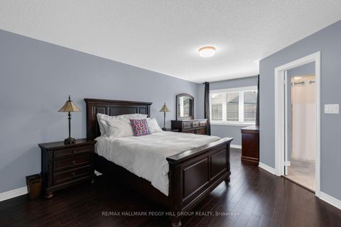 Photo 7 at 55 Forsyth Crescent, West Bayfield, Barrie