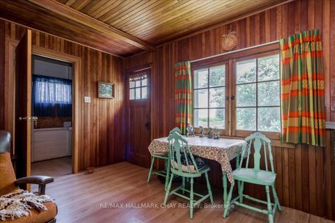 Photo 2 at 1056 Ewart Street, Rural Innisfil, Innisfil