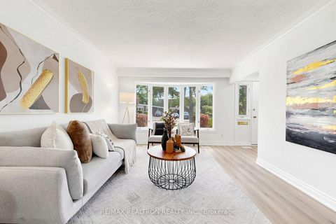 Photo 4 at 20 Doonaree Drive, Donalda, Toronto