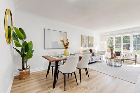 Photo 9 at 20 Doonaree Drive, Donalda, Toronto