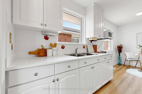 Photo 15 at 20 Doonaree Drive, Donalda, Toronto