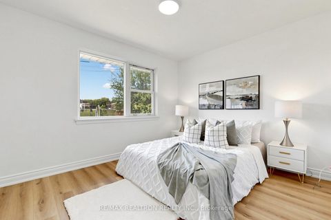 Photo 21 at 20 Doonaree Drive, Donalda, Toronto