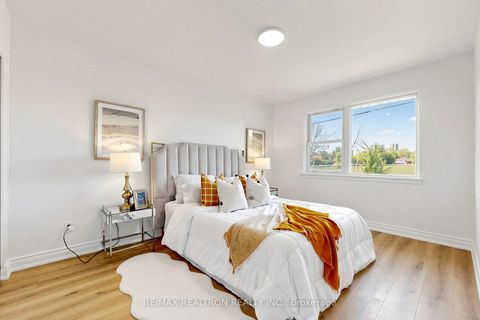Photo 24 at 20 Doonaree Drive, Donalda, Toronto