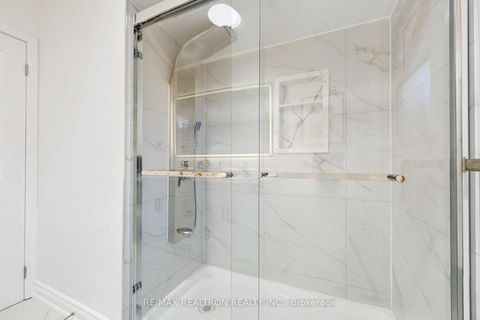 Photo 31 at 20 Doonaree Drive, Donalda, Toronto