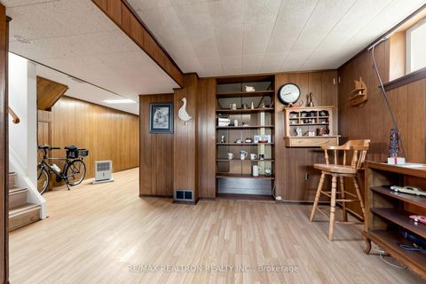 Photo 39 at 20 Doonaree Drive, Donalda, Toronto