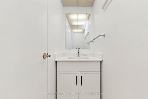 Photo 43 at 20 Doonaree Drive, Donalda, Toronto