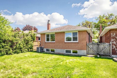 Photo 46 at 20 Doonaree Drive, Donalda, Toronto