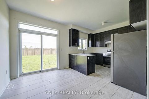 Photo 16 at 9 Cliff Thompson Court, Sutton & Jackson's Point, Georgina