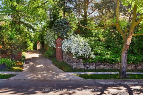 Photo 1 at 187 Ellis Avenue, Swansea, Toronto