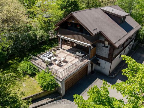 Photo 4 at 187 Ellis Avenue, Swansea, Toronto
