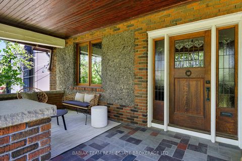 Photo 8 at 187 Ellis Avenue, Swansea, Toronto
