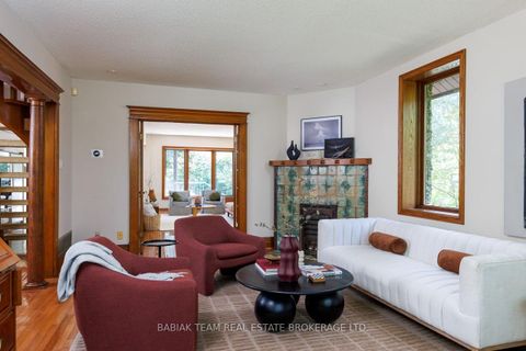 Photo 13 at 187 Ellis Avenue, Swansea, Toronto