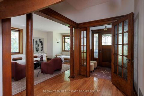 Photo 14 at 187 Ellis Avenue, Swansea, Toronto