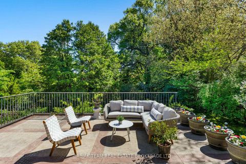 Photo 39 at 187 Ellis Avenue, Swansea, Toronto