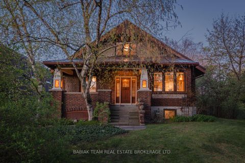 Photo 48 at 187 Ellis Avenue, Swansea, Toronto
