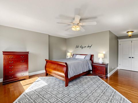 Photo 13 at 25 Waltham Drive, Beaumonde Heights, Toronto