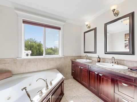 Photo 16 at 25 Waltham Drive, Beaumonde Heights, Toronto