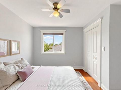 Photo 23 at 25 Waltham Drive, Beaumonde Heights, Toronto