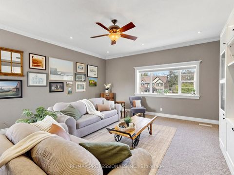 Photo 25 at 25 Waltham Drive, Beaumonde Heights, Toronto