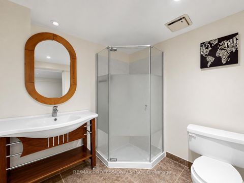 Photo 31 at 25 Waltham Drive, Beaumonde Heights, Toronto