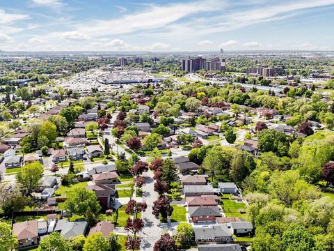 Photo 39 at 25 Waltham Drive, Beaumonde Heights, Toronto