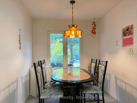 Photo 2 at 25 Yucatan Road, Pleasant View, Toronto