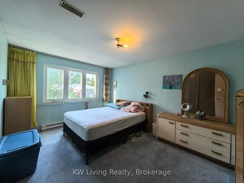 Photo 5 at 25 Yucatan Road, Pleasant View, Toronto