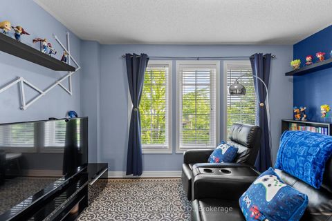 Photo 14 at 17 CRANBERRY Lane, 400 West, Barrie