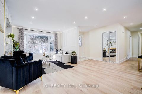 Photo 3 at 15 Crossburn Drive, Don Mills, Toronto