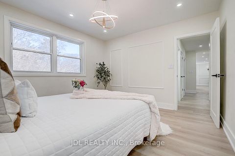 Photo 23 at 15 Crossburn Drive, Don Mills, Toronto
