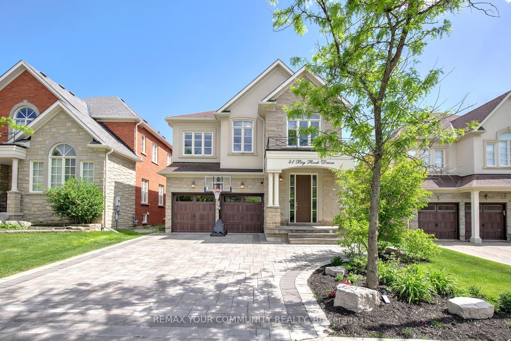 41 Big Rock Drive, Patterson, Vaughan photo number 2