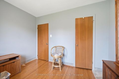 Photo 20 at 99 Scarden Avenue, Sullivan, Toronto