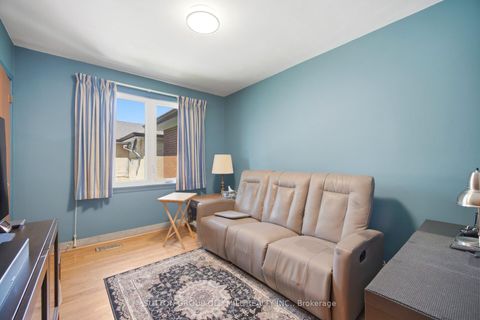 Photo 21 at 99 Scarden Avenue, Sullivan, Toronto