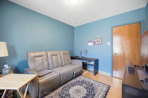 Photo 22 at 99 Scarden Avenue, Sullivan, Toronto