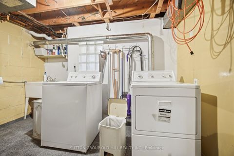Photo 35 at 99 Scarden Avenue, Sullivan, Toronto