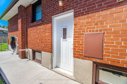 Photo 36 at 99 Scarden Avenue, Sullivan, Toronto