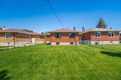 Photo 38 at 99 Scarden Avenue, Sullivan, Toronto