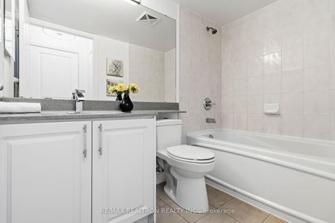 Photo 10 at 1702 - 35 Bales Avenue, Willowdale East, Toronto