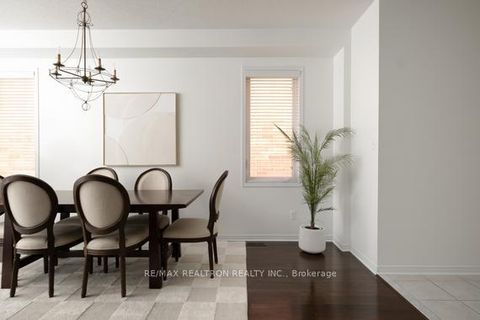 Photo 15 at 104 White Beach Crescent, Patterson, Vaughan