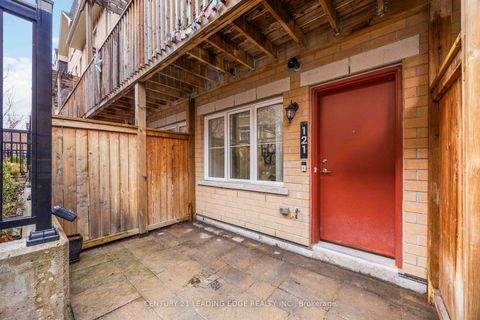 Photo 8 at 121 - 380 Hopewell Avenue, Belgravia, Toronto