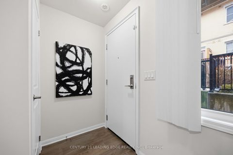 Photo 12 at 121 - 380 Hopewell Avenue, Belgravia, Toronto
