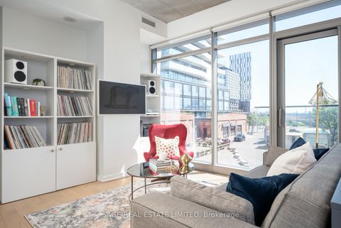 Photo 5 at 216 - 70 Distillery Lane, Waterfront Communities C8, Toronto