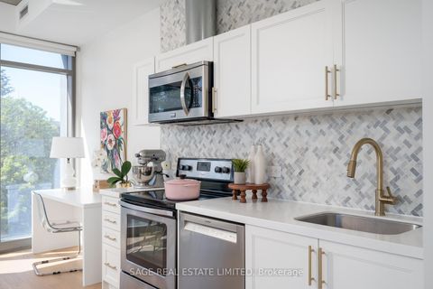 Photo 8 at 216 - 70 Distillery Lane, Waterfront Communities C8, Toronto