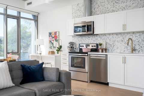 Photo 10 at 216 - 70 Distillery Lane, Waterfront Communities C8, Toronto