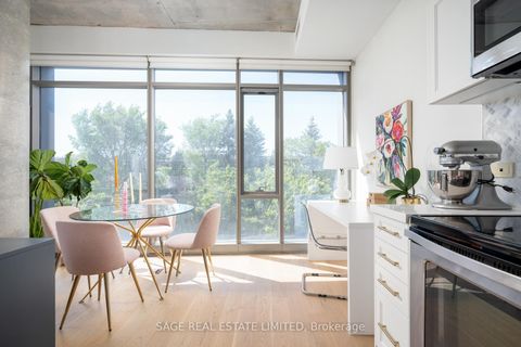 Photo 11 at 216 - 70 Distillery Lane, Waterfront Communities C8, Toronto